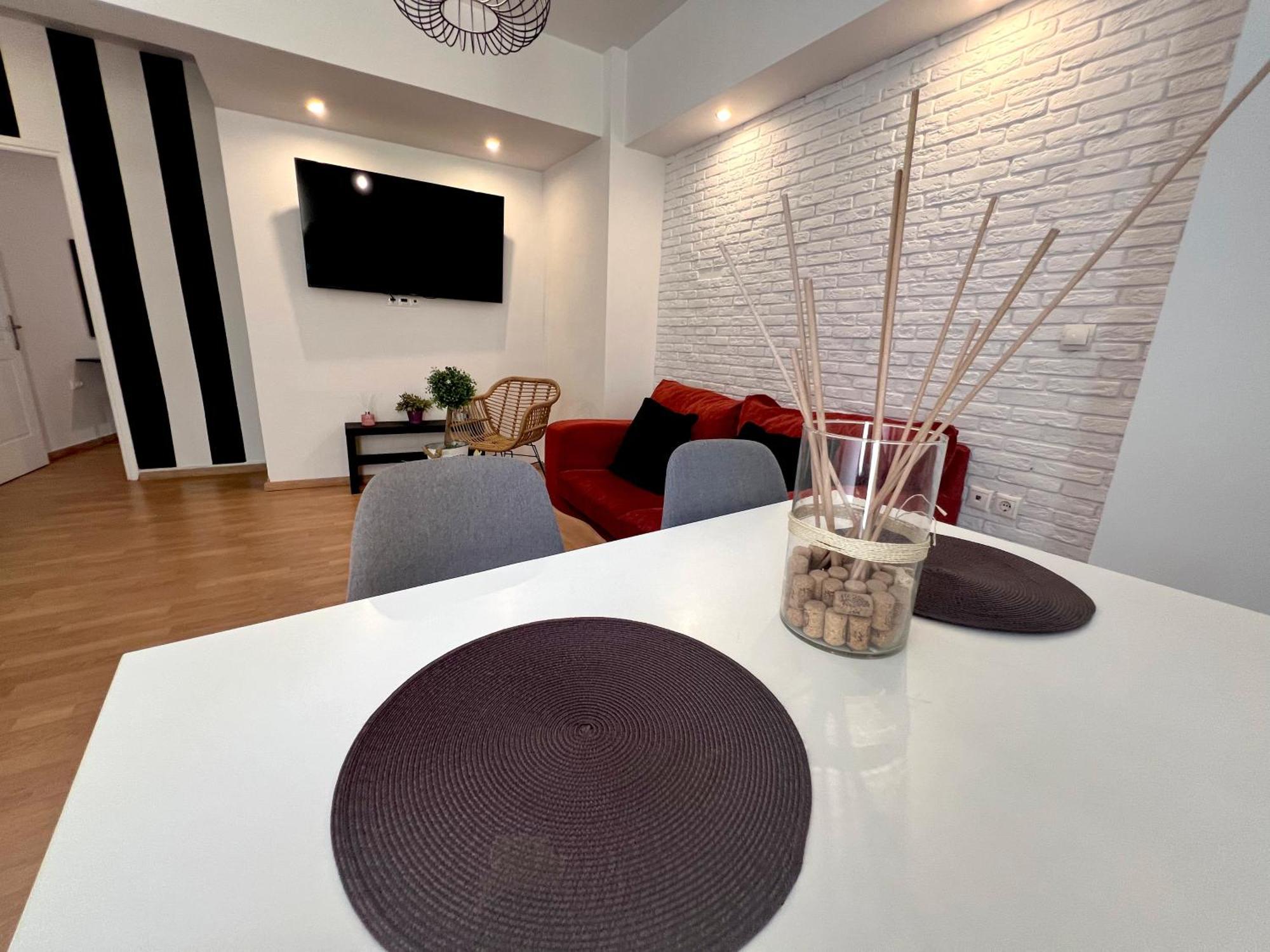 Allure Athens Urban Suites Exterior photo